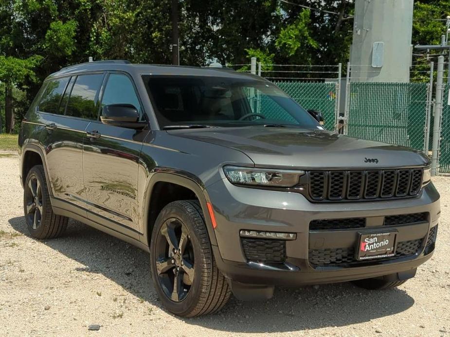 new 2024 Jeep Grand Cherokee L car, priced at $45,312