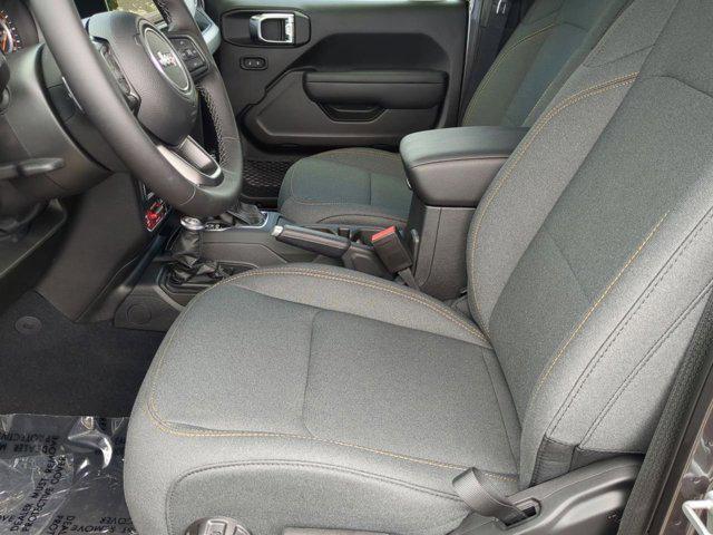 new 2025 Jeep Wrangler car, priced at $45,818