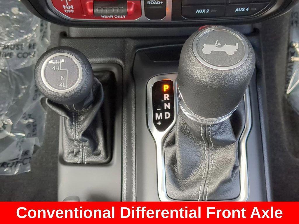 new 2025 Jeep Wrangler car, priced at $46,393