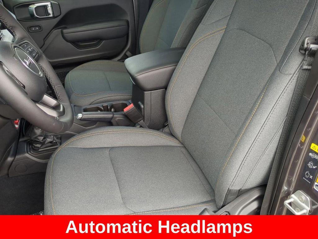 new 2025 Jeep Wrangler car, priced at $46,393