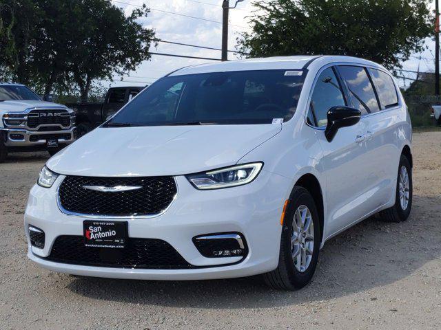 new 2026 Chrysler Pacifica car, priced at $40,647