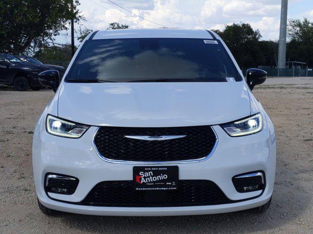 new 2026 Chrysler Pacifica car, priced at $40,647