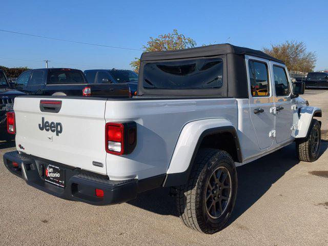 used 2022 Jeep Gladiator car, priced at $30,322