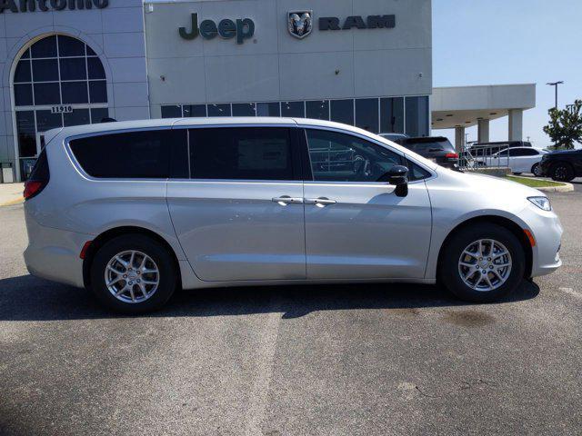 new 2026 Chrysler Pacifica car, priced at $40,172