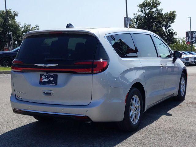 new 2026 Chrysler Pacifica car, priced at $40,172