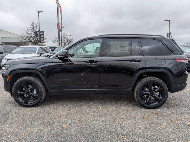 new 2025 Jeep Grand Cherokee car, priced at $45,508