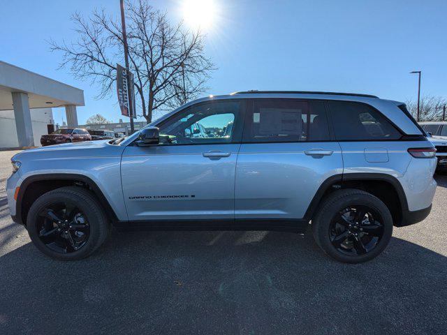 new 2025 Jeep Grand Cherokee car, priced at $44,256