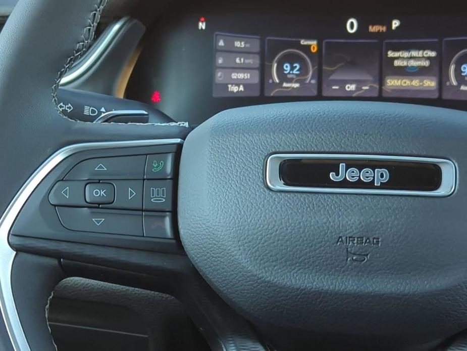 new 2024 Jeep Grand Cherokee car, priced at $37,609