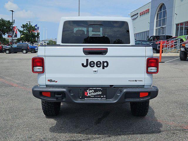new 2025 Jeep Gladiator car, priced at $42,892