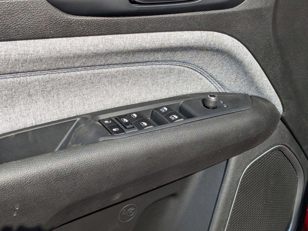 new 2025 Jeep Compass car, priced at $27,038