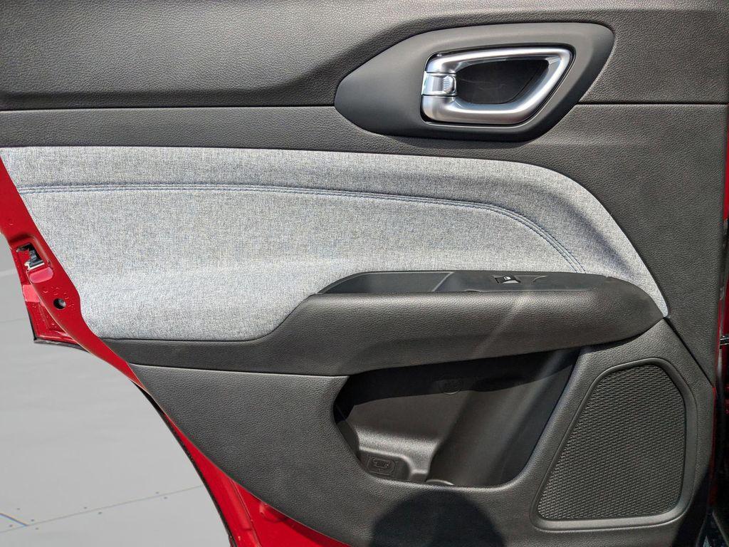 new 2025 Jeep Compass car, priced at $27,038