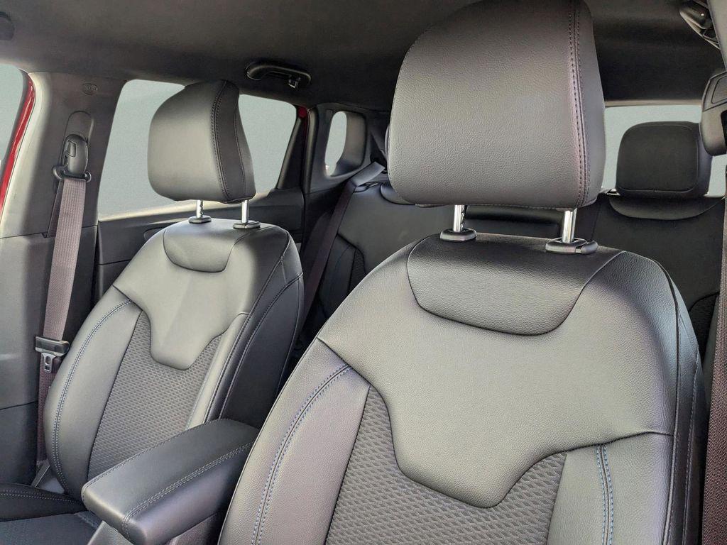 new 2025 Jeep Compass car, priced at $27,038