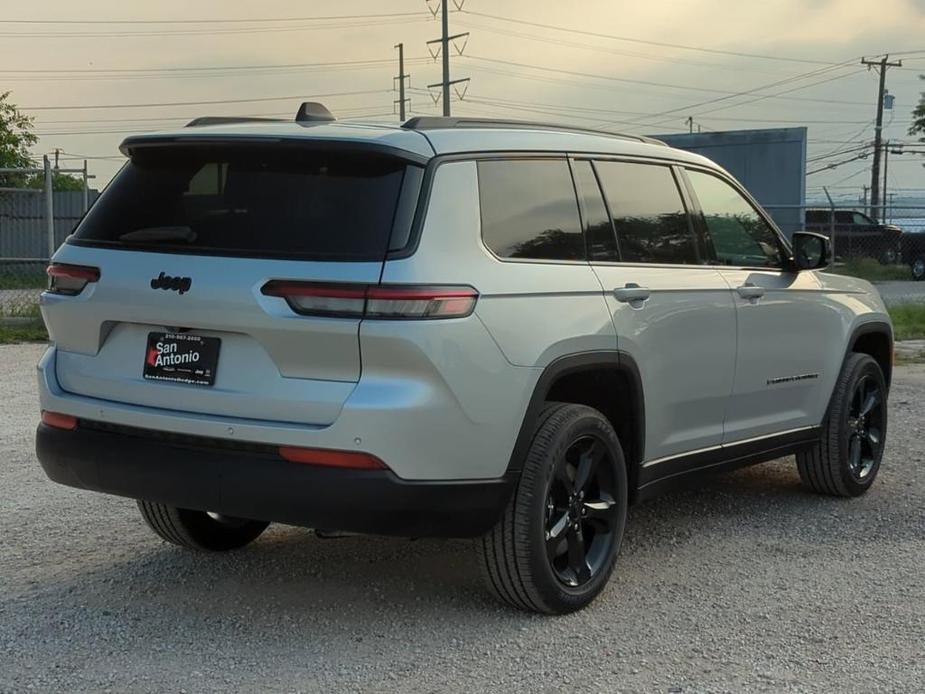 new 2024 Jeep Grand Cherokee L car, priced at $40,175