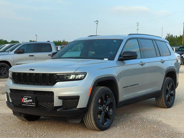 new 2024 Jeep Grand Cherokee L car, priced at $41,924