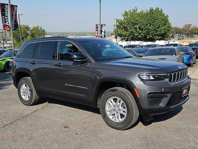 new 2025 Jeep Grand Cherokee car, priced at $38,896