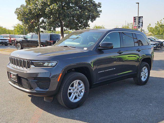 new 2025 Jeep Grand Cherokee car, priced at $38,896