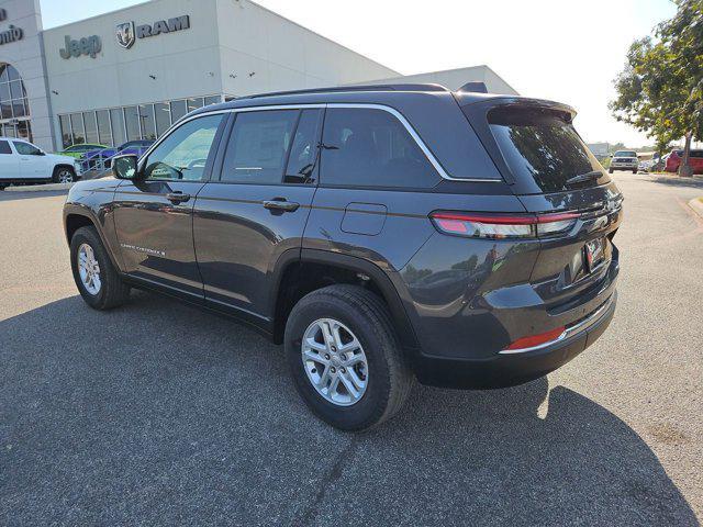 new 2025 Jeep Grand Cherokee car, priced at $38,896