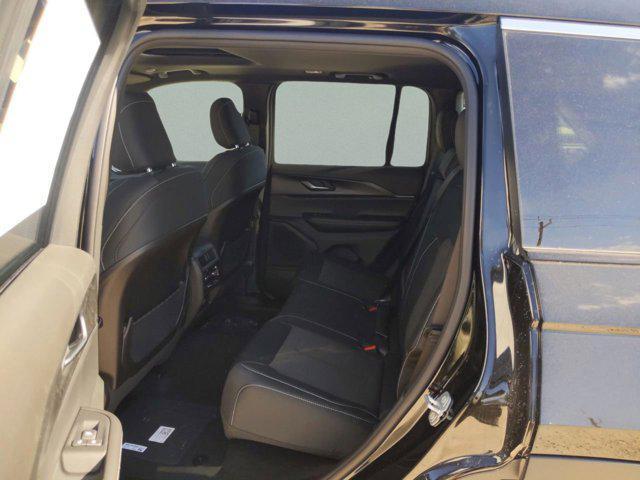 new 2025 Jeep Grand Cherokee car, priced at $35,299