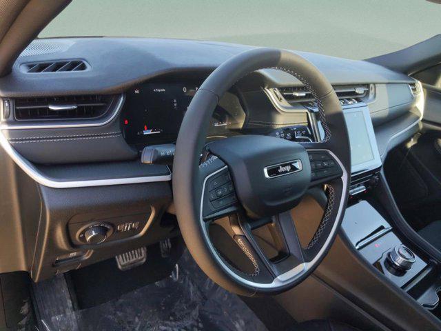 new 2025 Jeep Grand Cherokee car, priced at $35,299