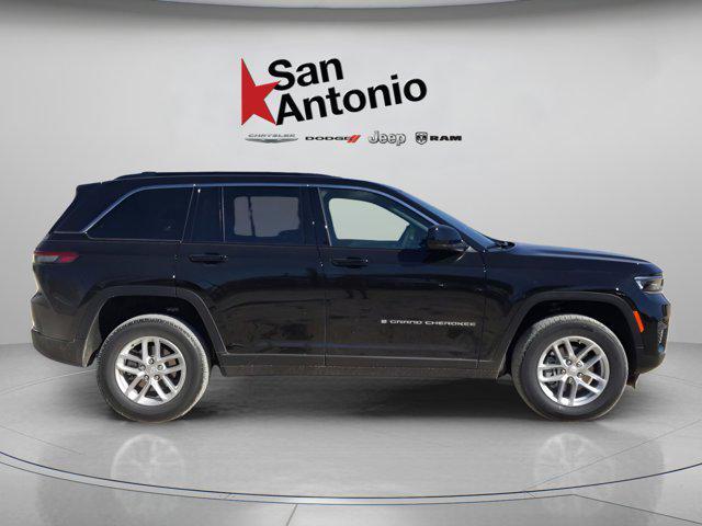 new 2025 Jeep Grand Cherokee car, priced at $35,299