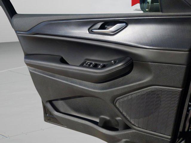 new 2025 Jeep Grand Cherokee car, priced at $35,299