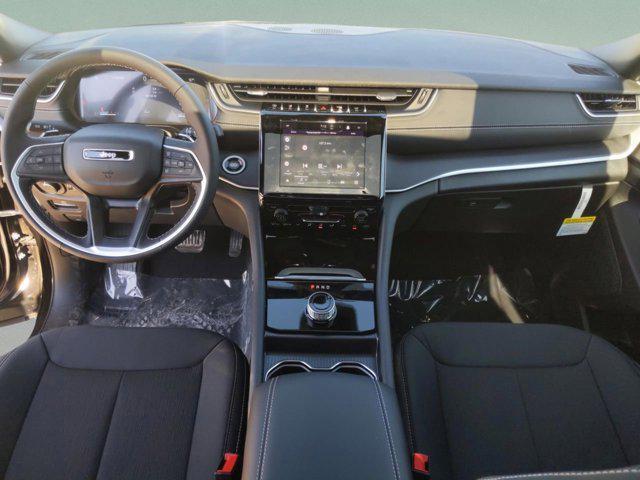 new 2025 Jeep Grand Cherokee car, priced at $35,299