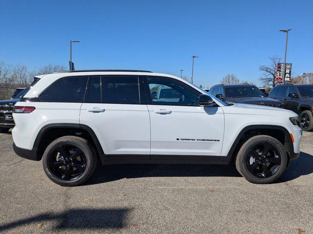 new 2025 Jeep Grand Cherokee car, priced at $44,943