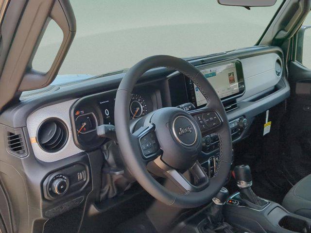 new 2025 Jeep Wrangler car, priced at $47,068