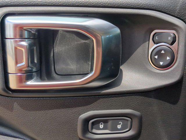 new 2025 Jeep Wrangler car, priced at $47,068