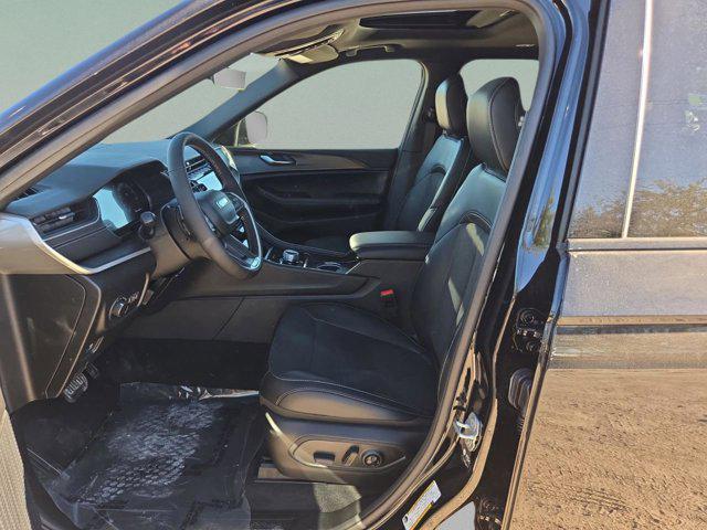 new 2025 Jeep Grand Cherokee L car, priced at $41,426