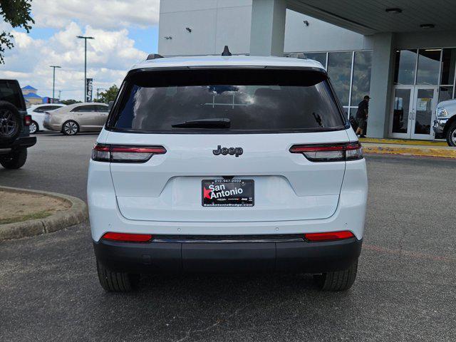 new 2024 Jeep Grand Cherokee L car, priced at $40,309