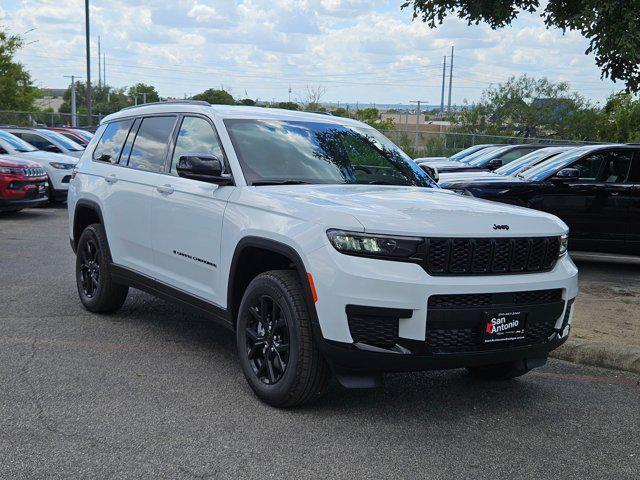 new 2024 Jeep Grand Cherokee L car, priced at $40,309