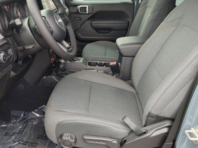 new 2025 Jeep Wrangler car, priced at $46,393