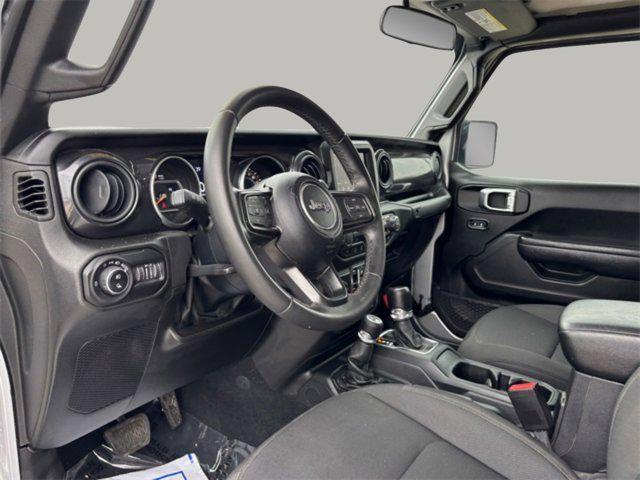 used 2022 Jeep Gladiator car, priced at $27,654