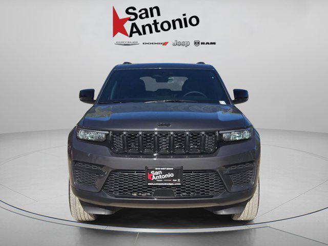 new 2025 Jeep Grand Cherokee car, priced at $42,612