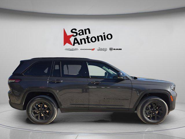 new 2025 Jeep Grand Cherokee car, priced at $42,612