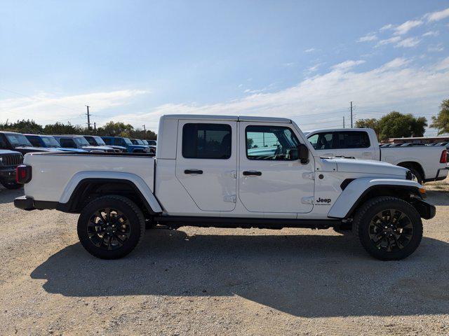 new 2025 Jeep Gladiator car, priced at $40,912