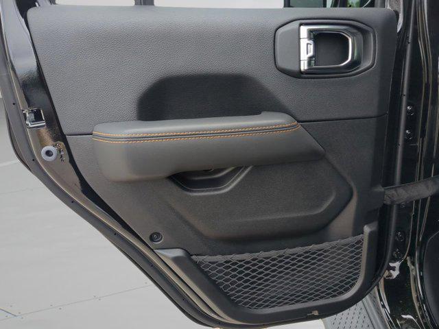 new 2025 Jeep Gladiator car, priced at $39,725