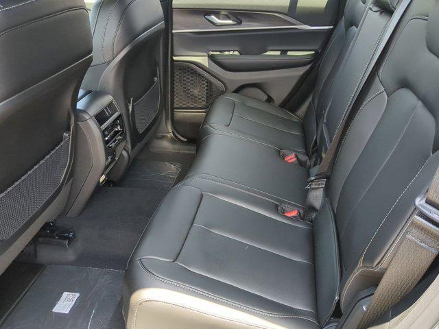 new 2025 Jeep Grand Cherokee car, priced at $38,468