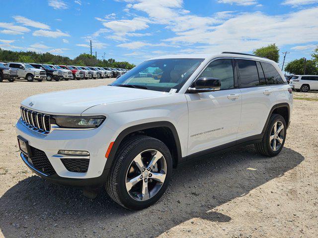 new 2024 Jeep Grand Cherokee car, priced at $46,076