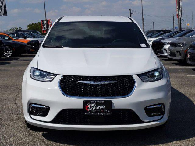 new 2026 Chrysler Pacifica car, priced at $39,987