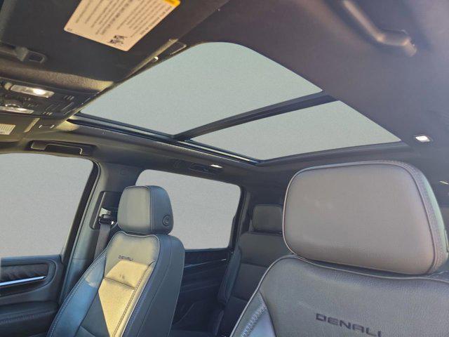 used 2022 GMC Yukon XL car, priced at $48,984