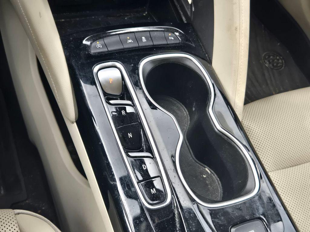 used 2021 Buick Envision car, priced at $24,090