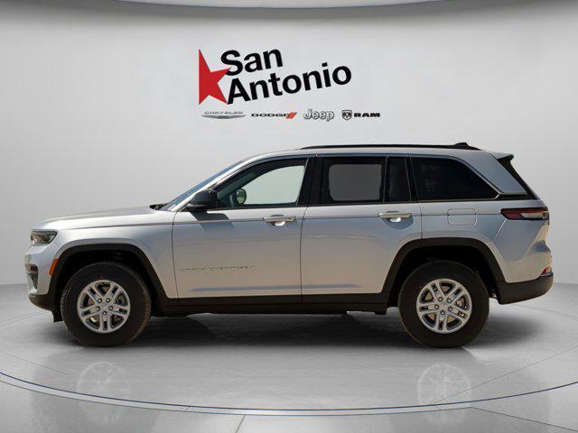 new 2025 Jeep Grand Cherokee car, priced at $35,755
