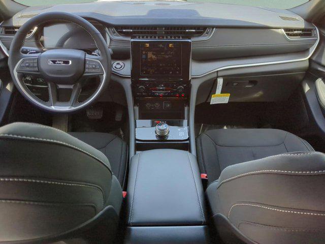 new 2025 Jeep Grand Cherokee car, priced at $35,755
