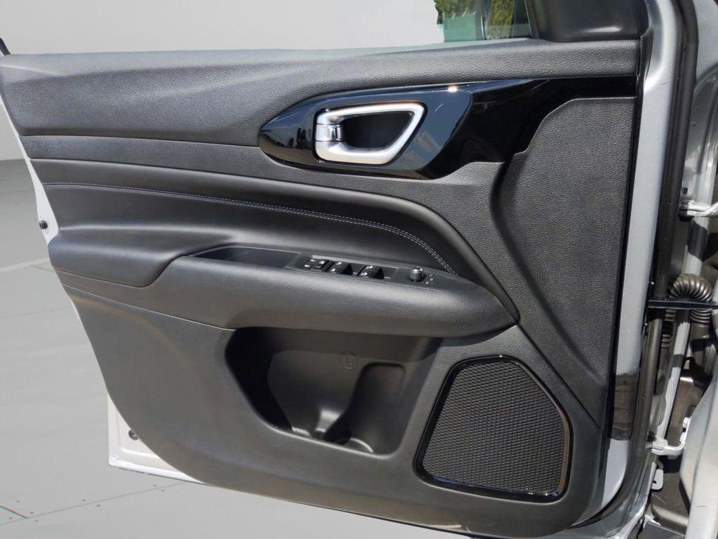 new 2026 Jeep Compass car, priced at $27,030