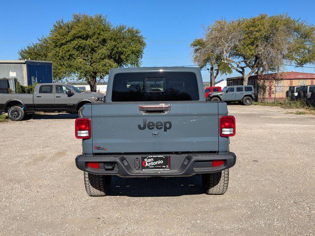 new 2025 Jeep Gladiator car, priced at $41,501