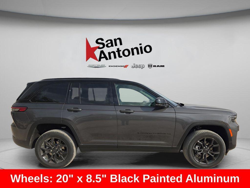 new 2025 Jeep Grand Cherokee car, priced at $46,724