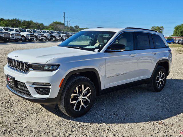 new 2025 Jeep Grand Cherokee car, priced at $41,247