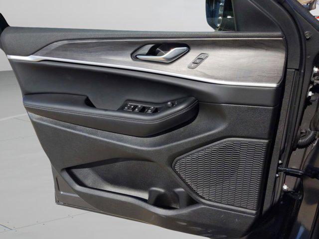 new 2025 Jeep Grand Cherokee car, priced at $41,255